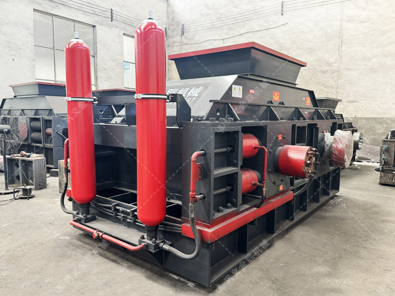 對輥制砂機(jī)：破碎效果佳，成品率高